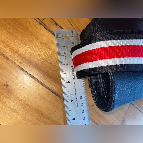 Garage - Picture 9 of 9